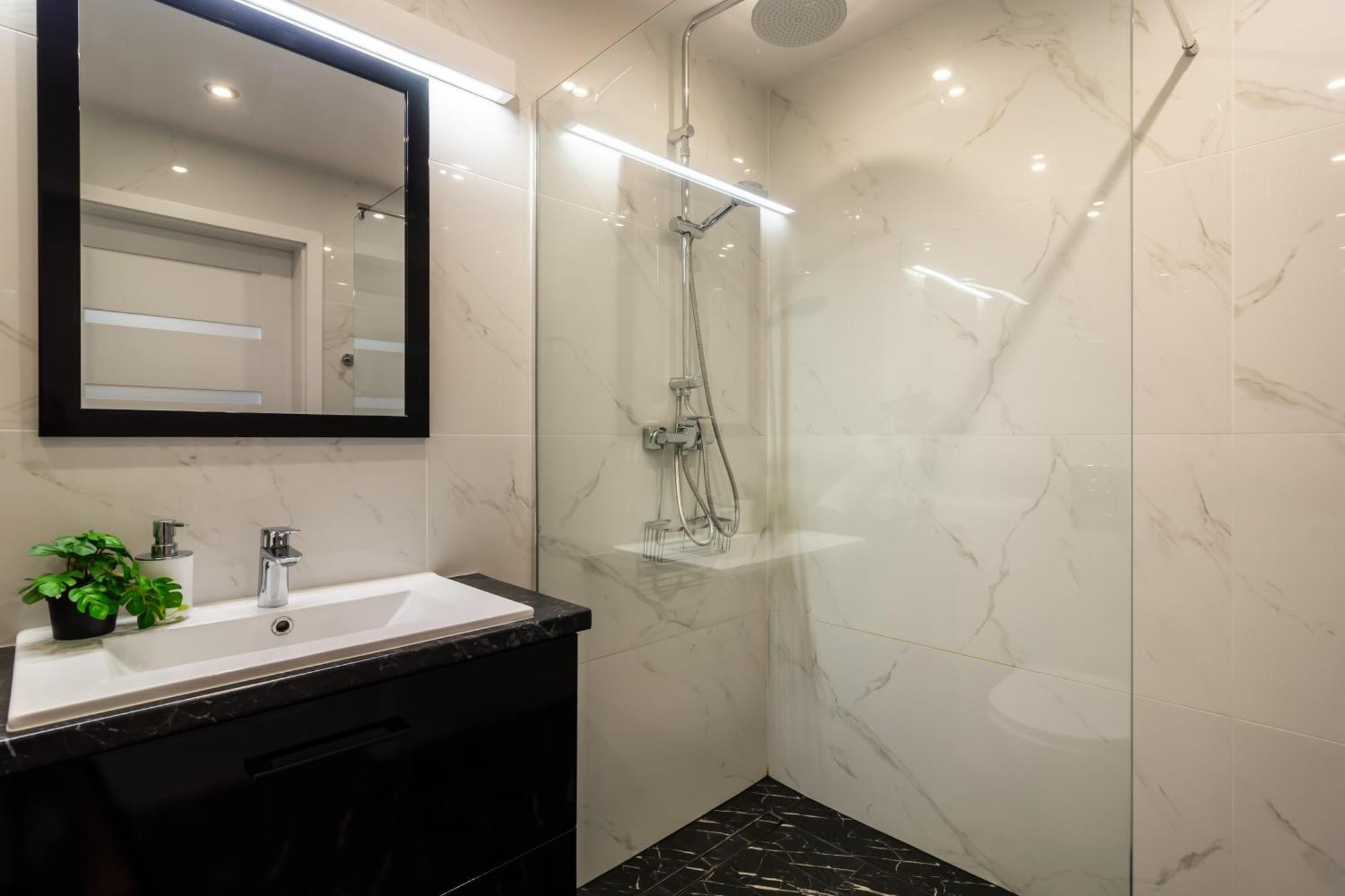 Apartament Near Sky Tower Wrocław Eksteriør billede